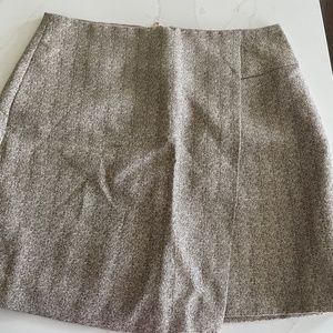 Forever 21 Gold skirt size small